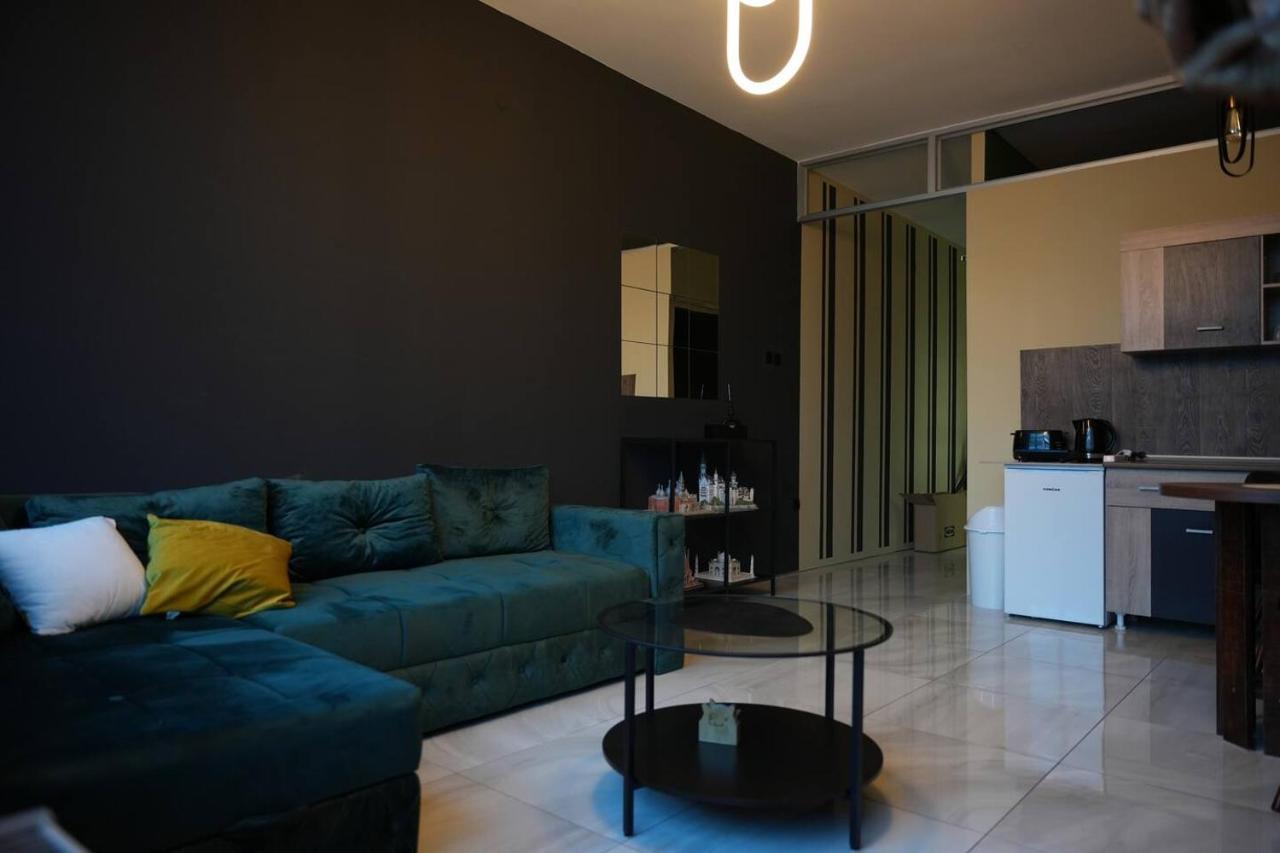 Black Diamond Nis Ngoại thất bức ảnh