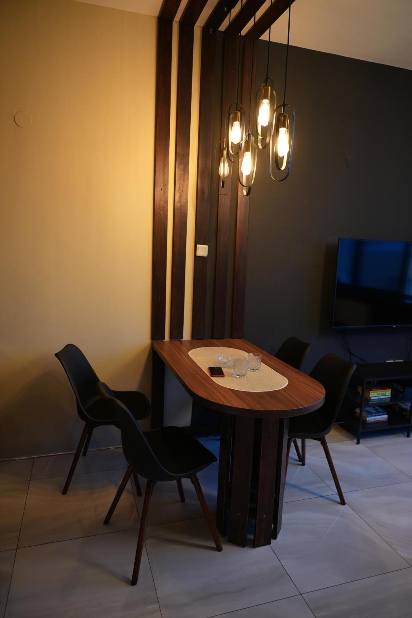 Black Diamond Nis Ngoại thất bức ảnh