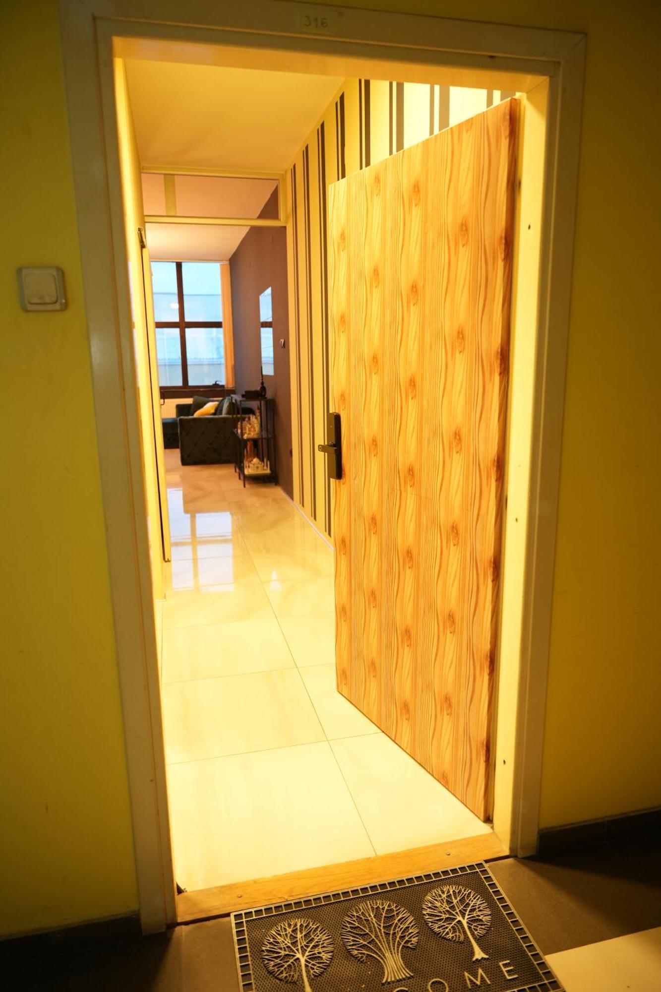 Black Diamond Nis Ngoại thất bức ảnh